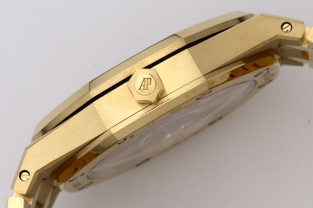 ZF爱彼皇家橡树系列16204BA.OO.1240BA.01腕表 /  