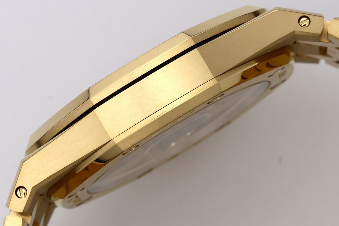 ZF爱彼皇家橡树系列16204BA.OO.1240BA.01腕表 /  