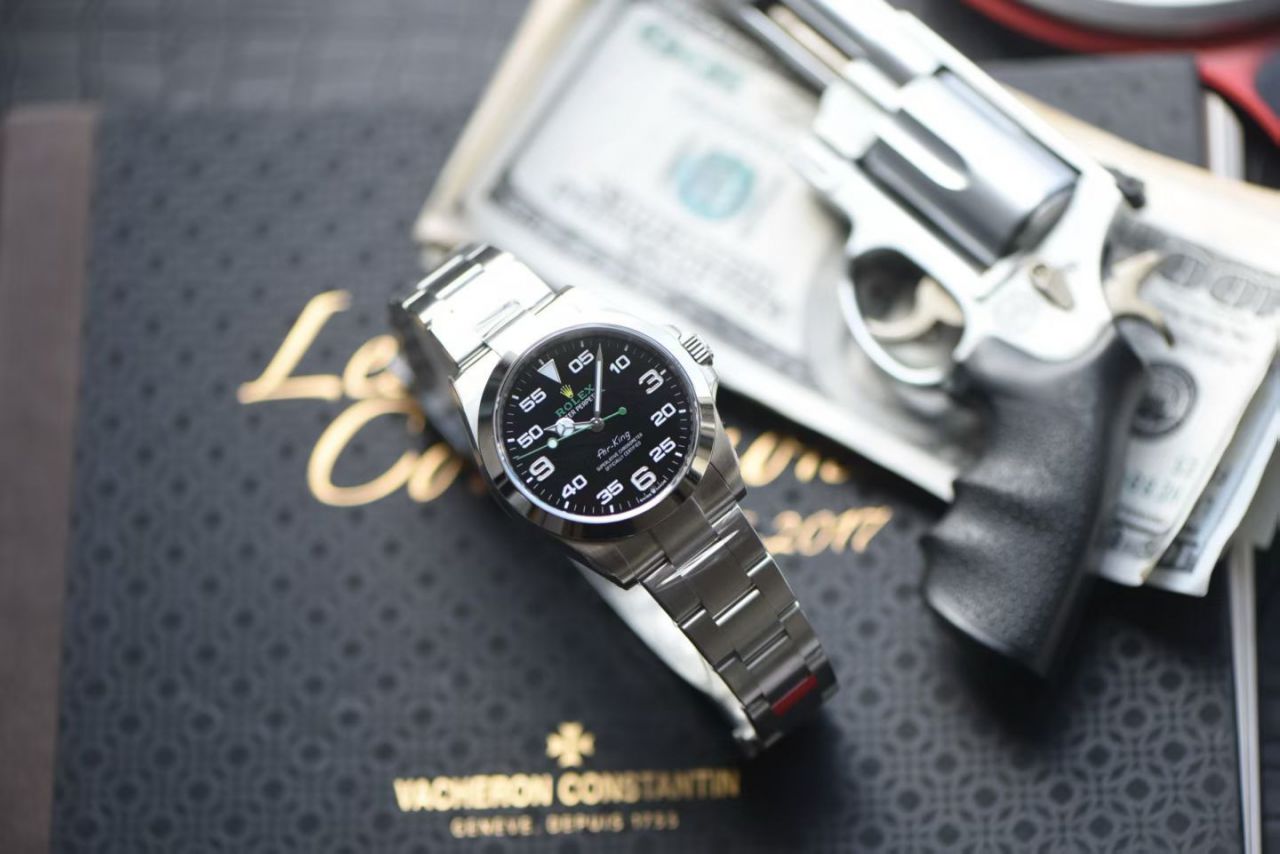 VS劳力士空中霸王型系列M126900-0001腕表 /  