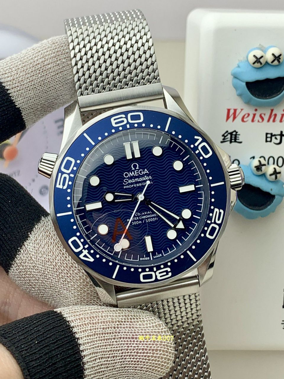 VS欧米茄海马系列210.30.42.20.03.002腕表(詹姆斯·邦德六十周年纪念) /  