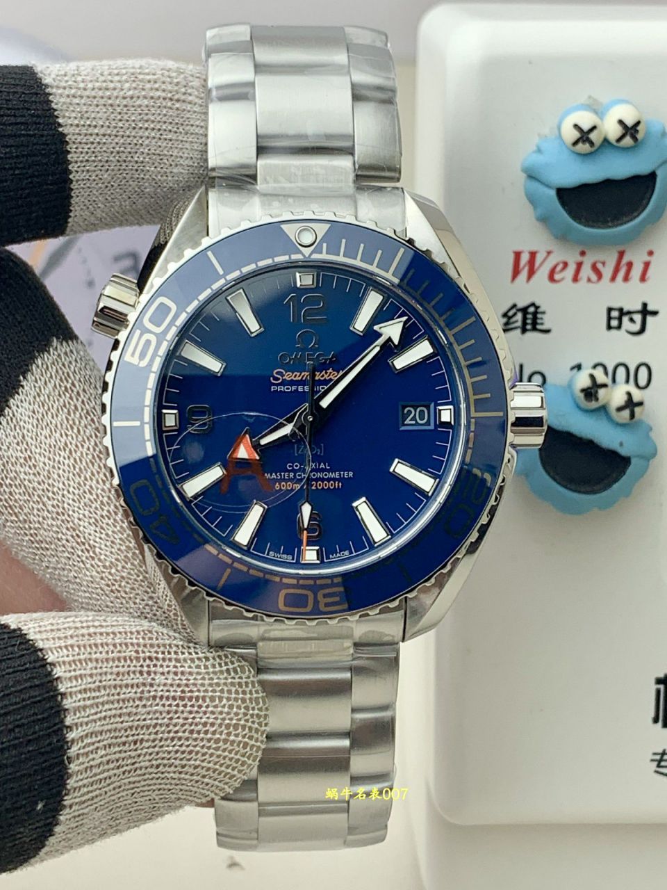 VS欧米茄海马600米系列215.30.40.20.03.001腕表 /  