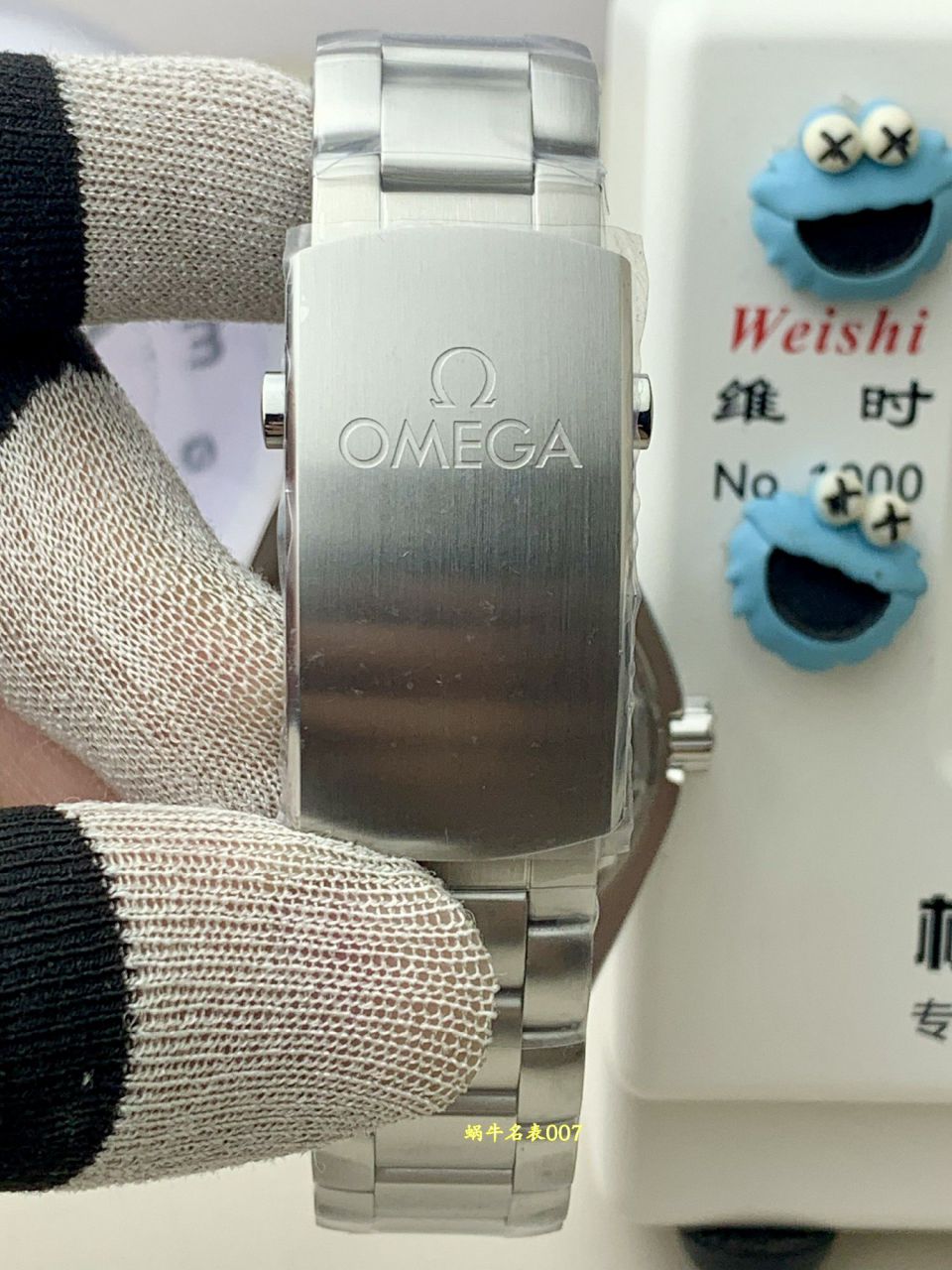 VS欧米茄海马600米系列215.30.40.20.03.001腕表 /  