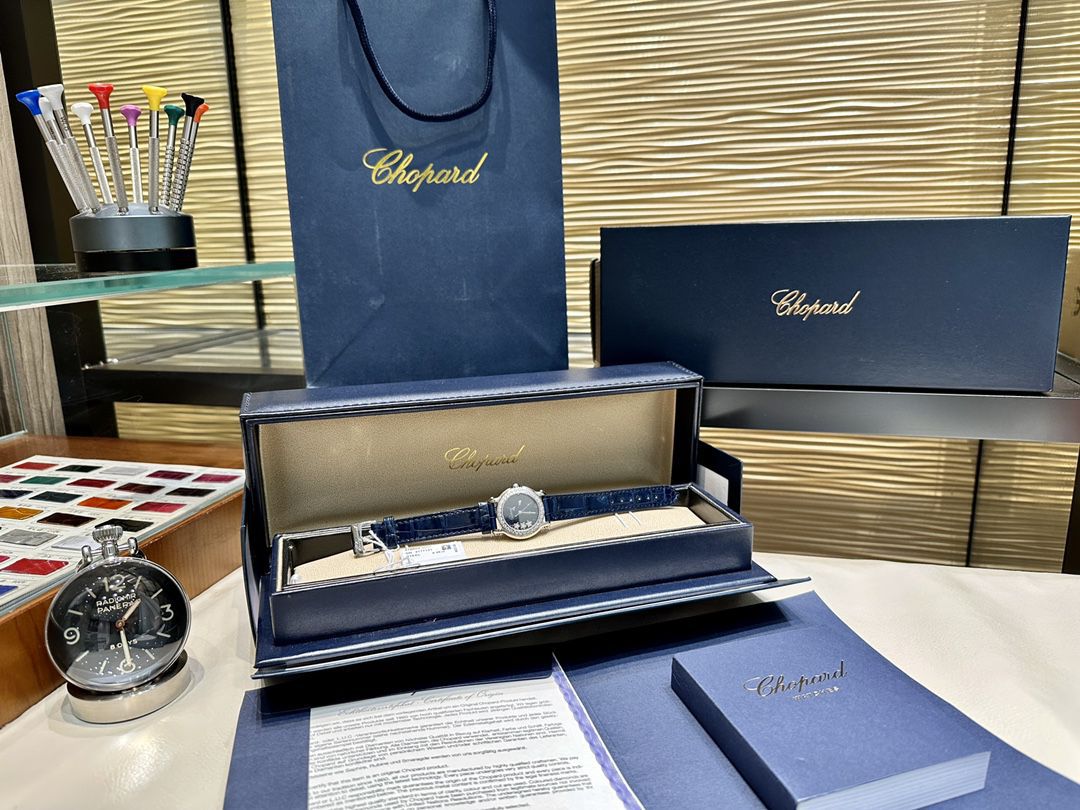 萧邦HAPPY DIAMONDS系列278509-3049腕表 /  