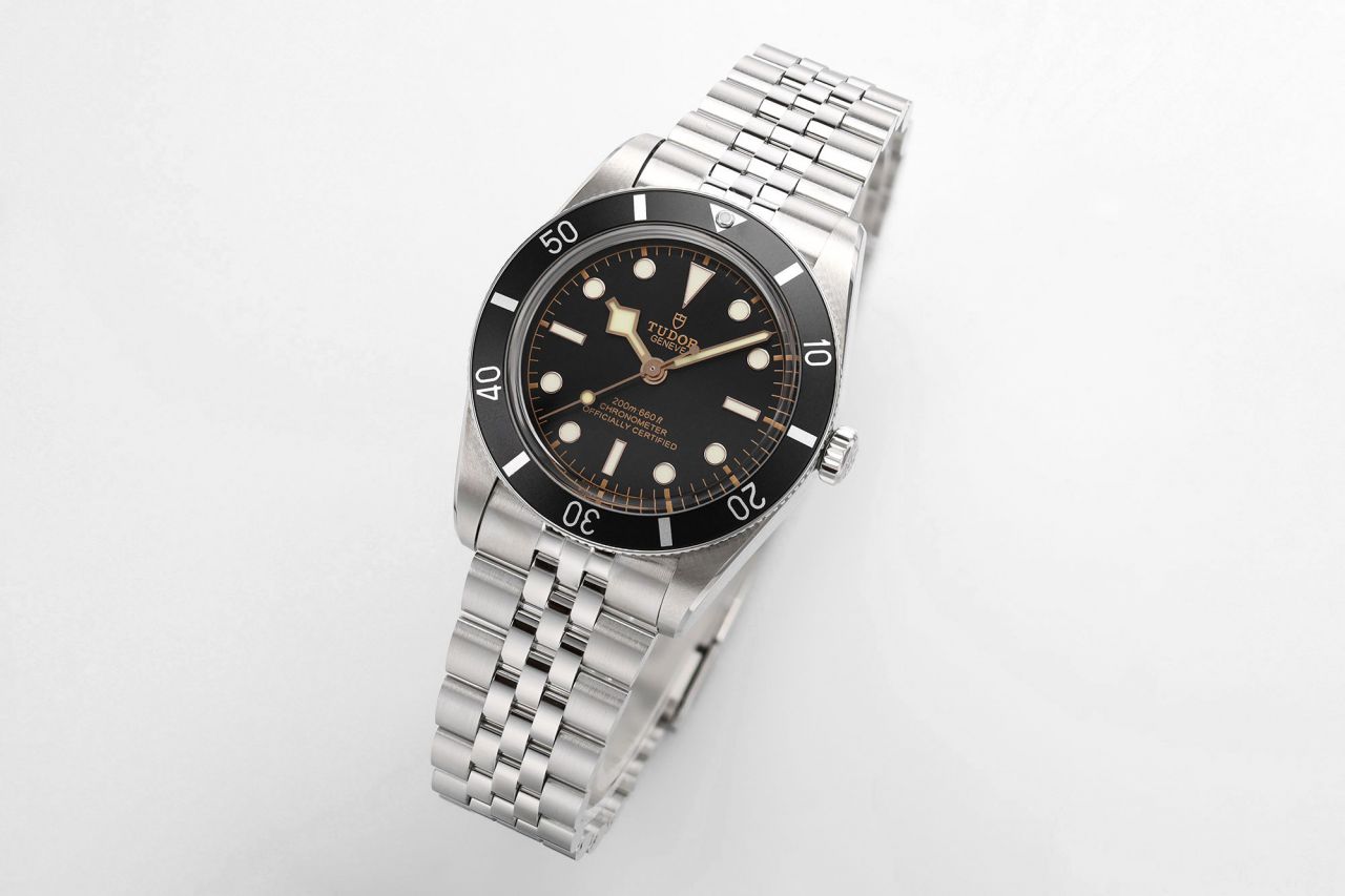 ZF帝舵碧湾系列M79000-0001,M79000N-0001腕表 /  