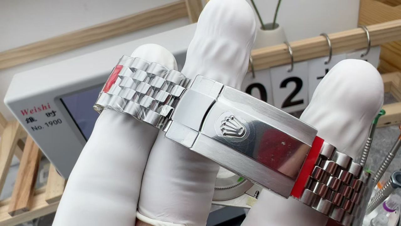 VS劳力士日志型V2系列m126334-0014腕表 /  