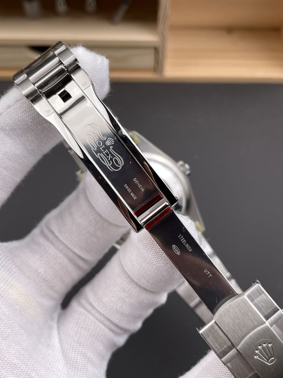 VS劳力士蚝式恒动系列m126000-0005腕表 /  