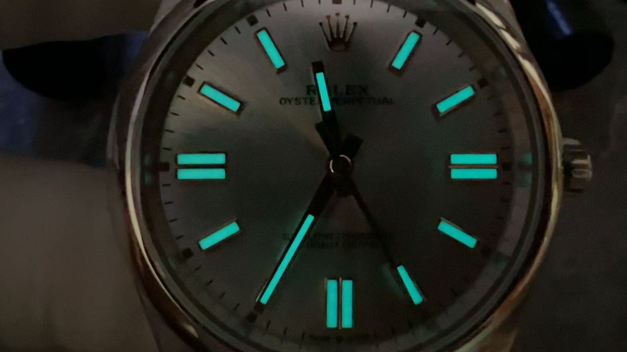 VS劳力士蚝式恒动系列134300-0001腕表 /  