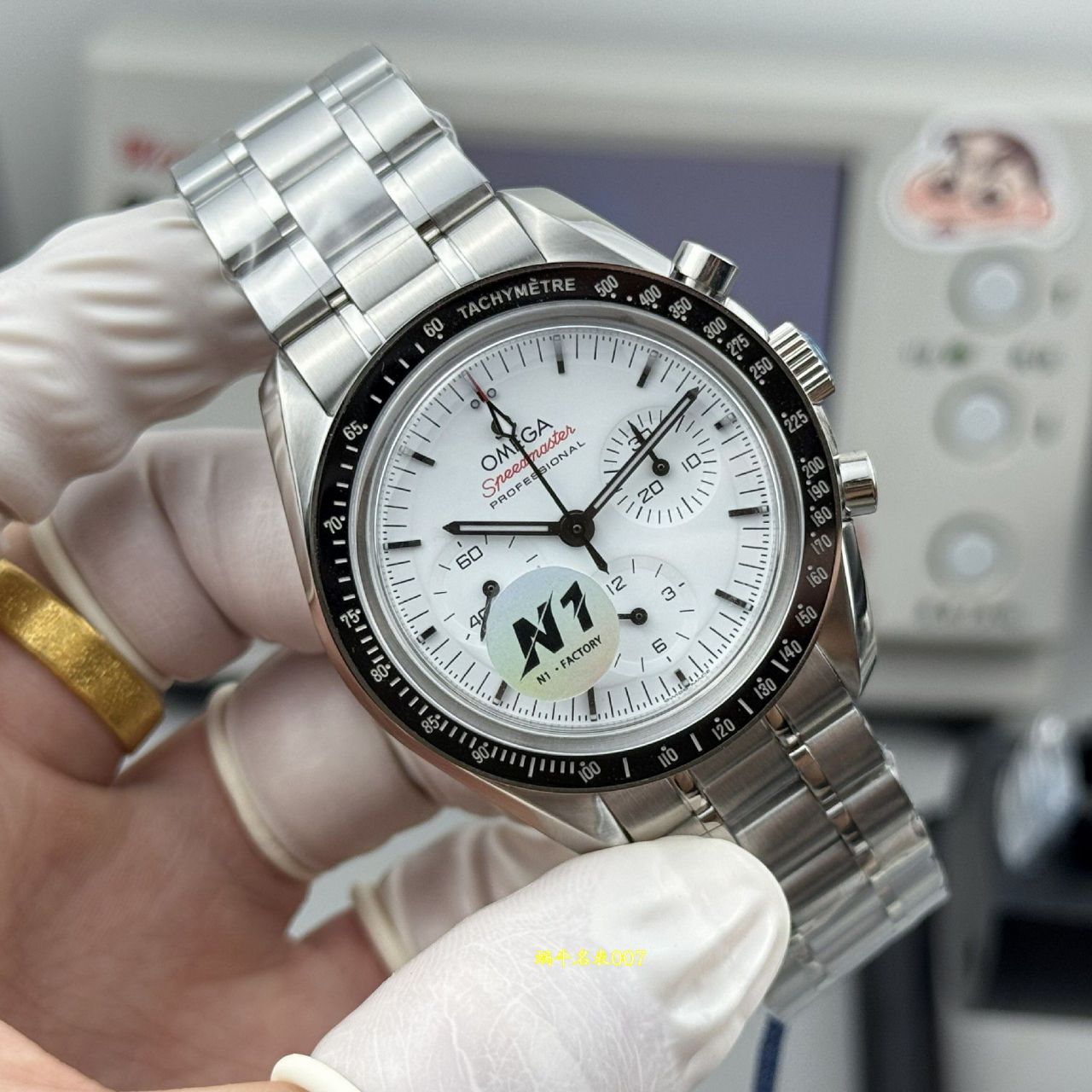 N1欧米茄超霸系列310.30.42.50.04.001腕表(3861白超霸) /  