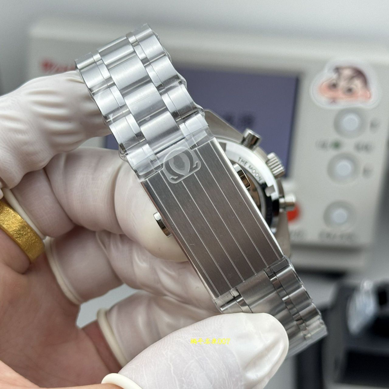 N1欧米茄超霸系列310.30.42.50.04.001腕表(3861白超霸) /  