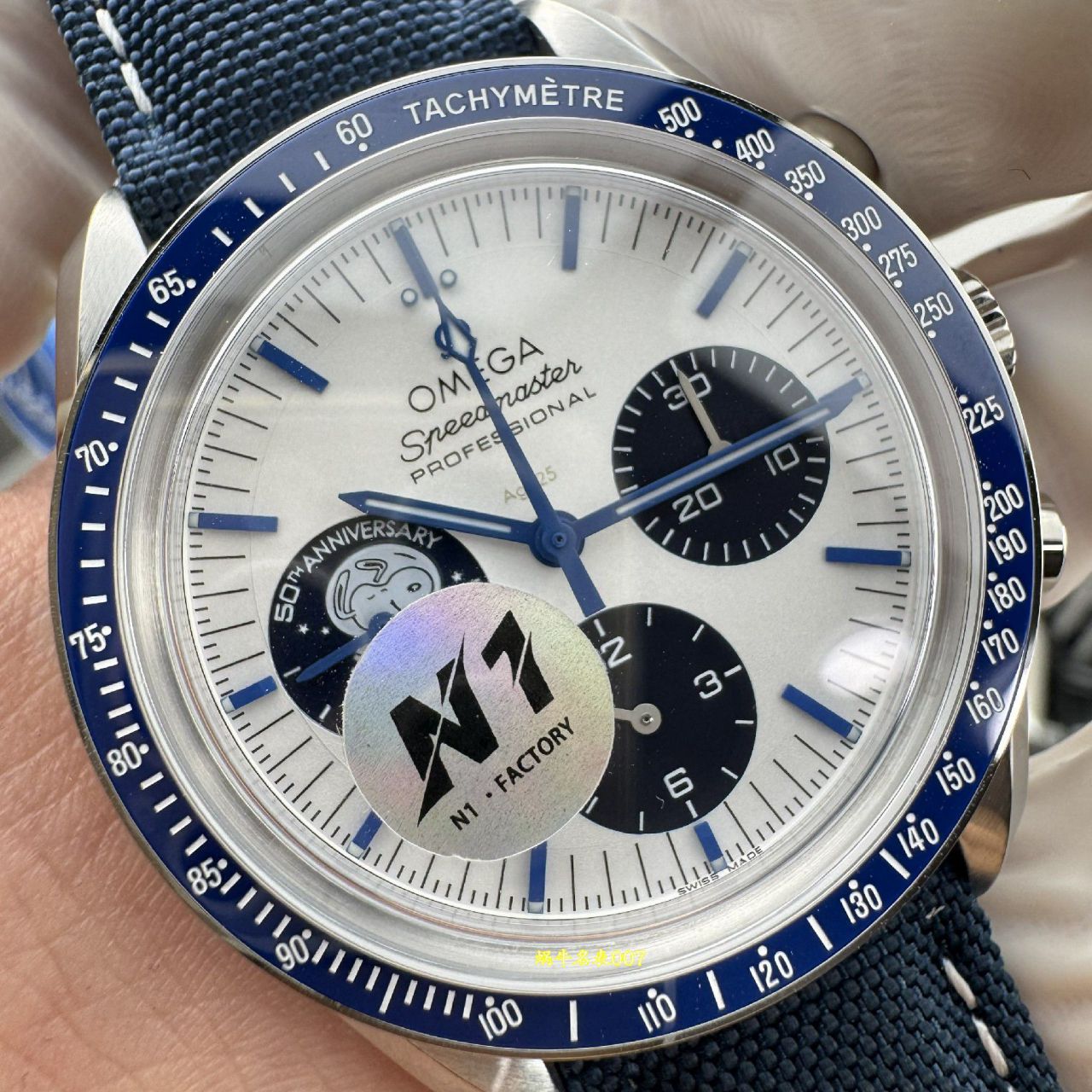 N1欧米茄超霸系列310.32.42.50.02.001腕表(史努比奖”50周年纪念腕表) /  