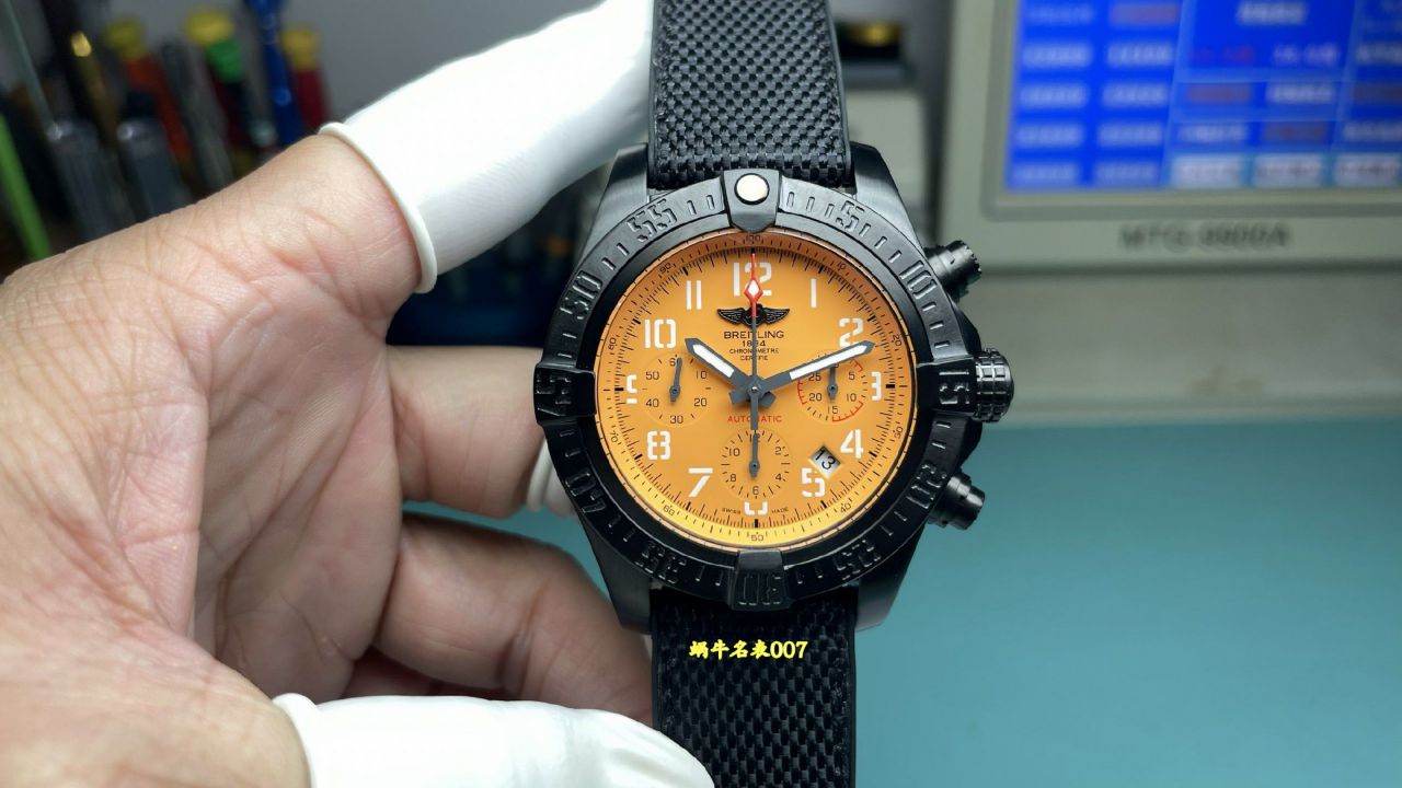 BLS百年灵黄狼复仇者系列XB0180E4.I534.253S.X20D.4腕表 /  