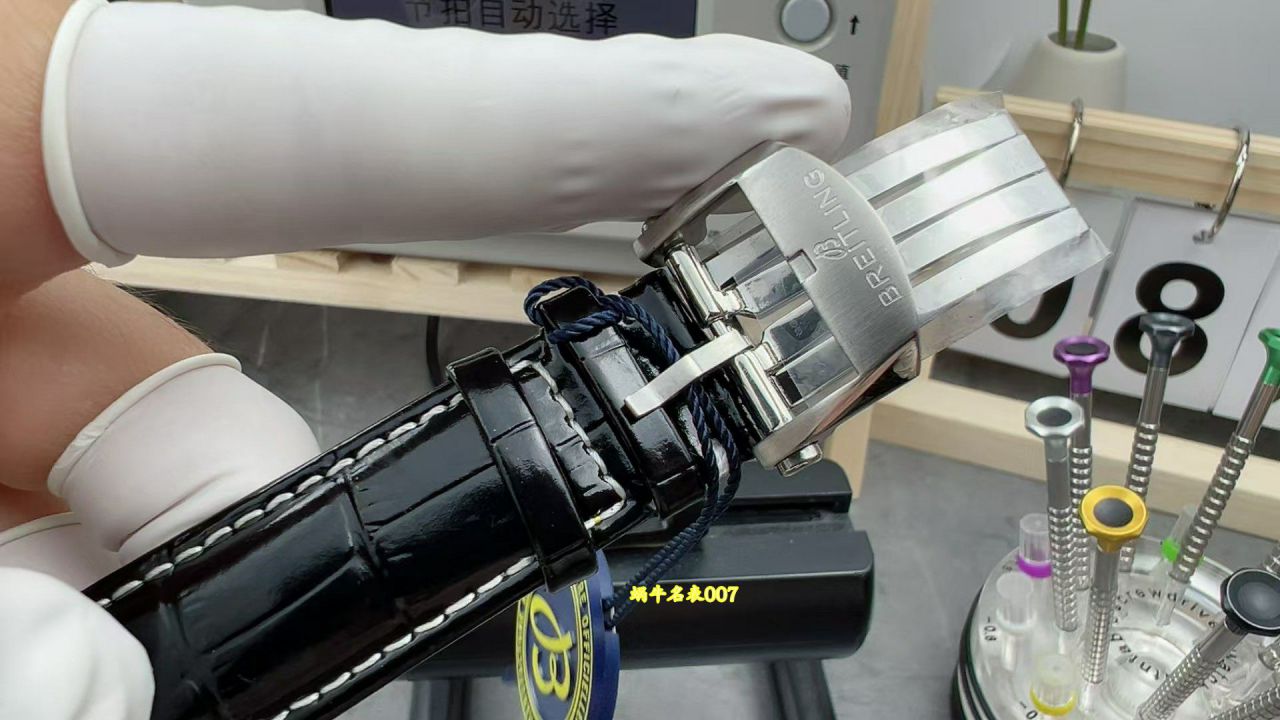 BLS百年灵航空计时系列AB0138241L1P1腕表 /  