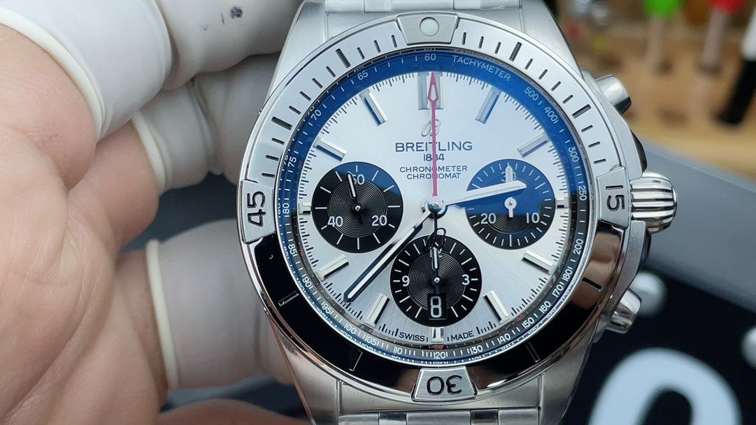 BLS百年灵机械计时系列AB0134101G1A1腕表 /  