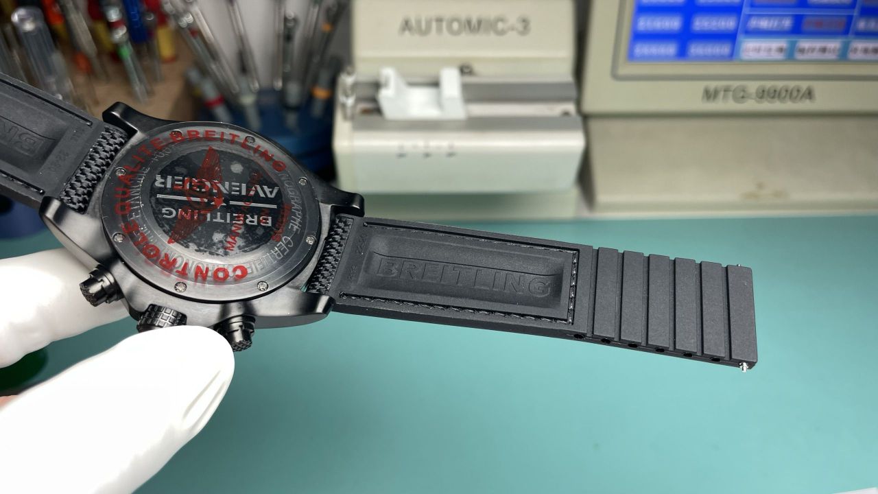 BLS百年灵复仇者系列XB0180E4.I534.253S.X20D.4腕表 /  