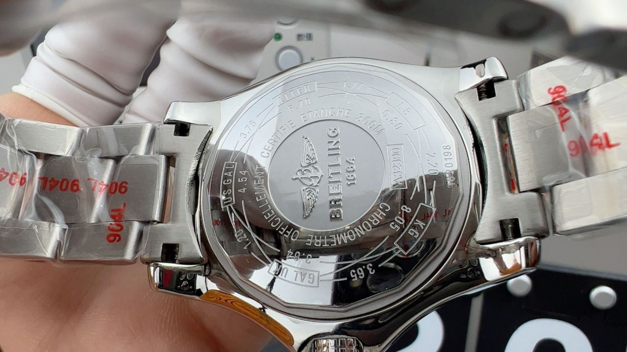 BLS百年灵复仇者系列A1733110.BC30.169A腕表 /  