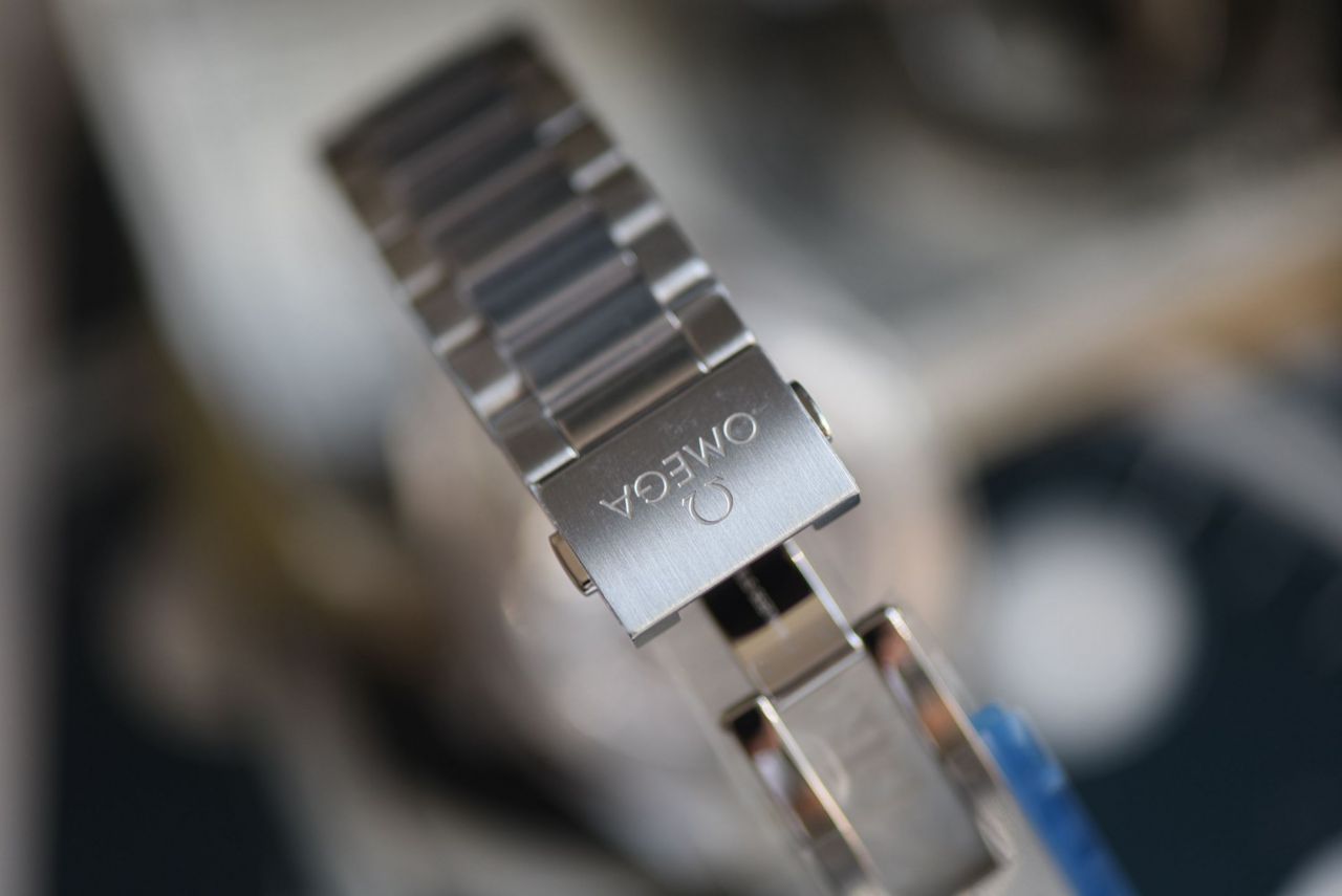 VS铁霸欧米茄海马系列235.10.38.20.06.001腕表 /  