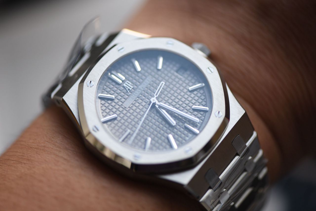 VS爱彼皇家橡树系列15500ST.OO.1220ST.02腕表 /  