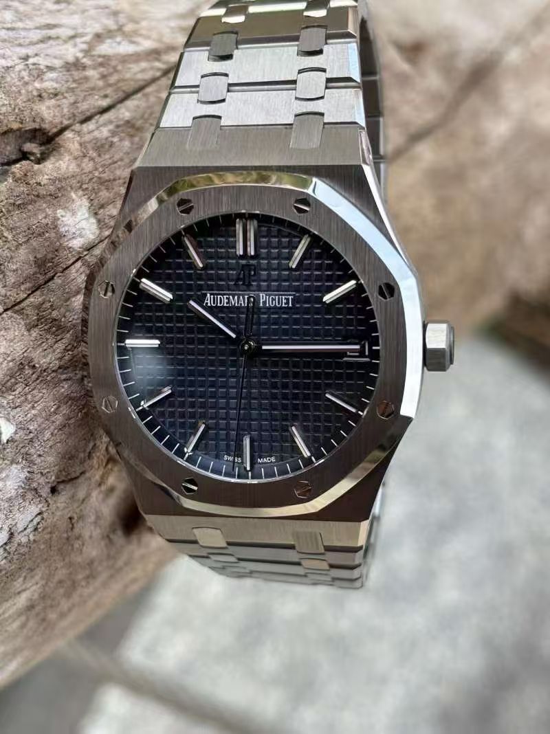 VS爱彼皇家橡树系列15500ST.OO.1220ST.01腕表 /  