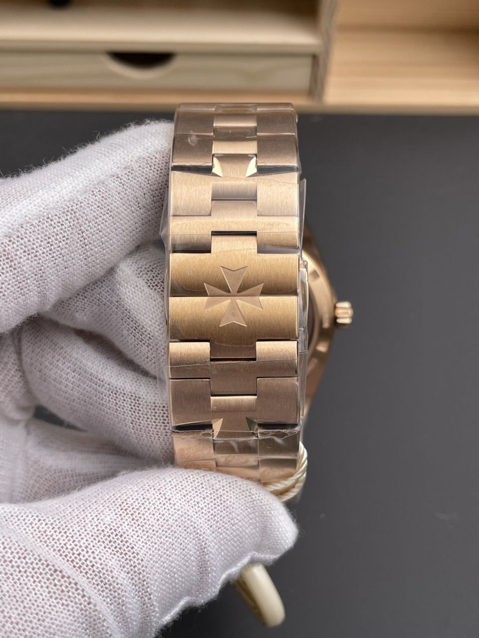 PPF江诗丹顿纵横四海系列4500V/210R-B705腕表 /  