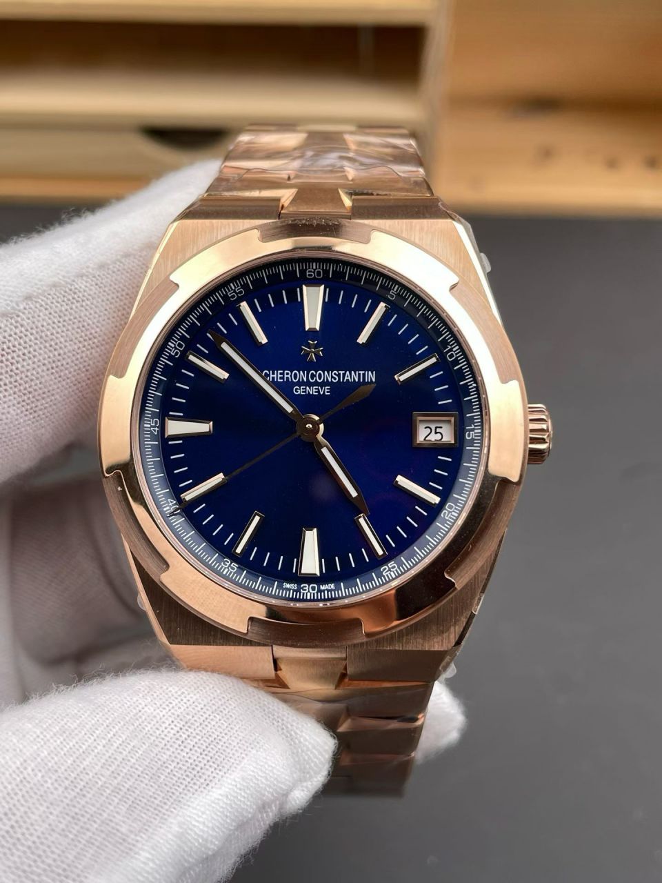 8F江诗丹顿纵横四海系列4520V/210R-B967腕表 /  