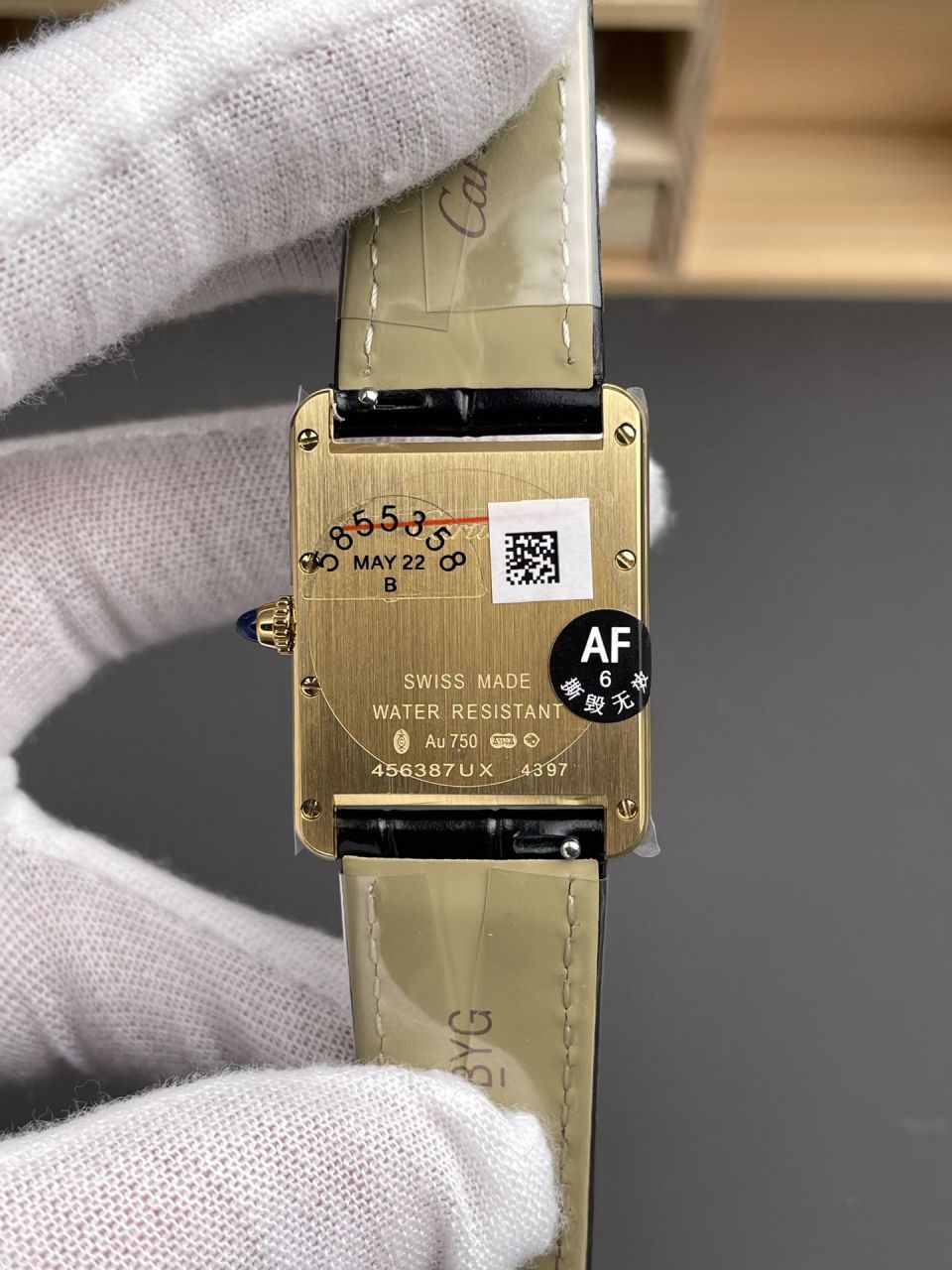 AF新坦克 黄金黑盘中号卡地亚坦克系列WGTA0091腕表 /  