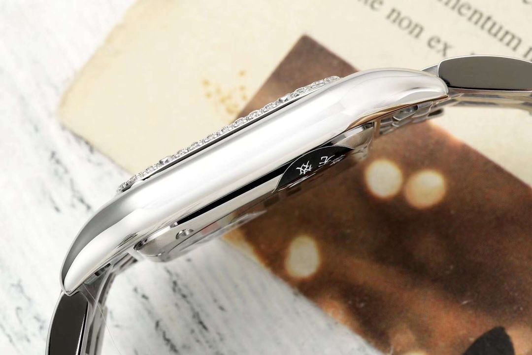 AF卡地亚PANTHÈRE DE CARTIER系列WJPN0007腕表 /  