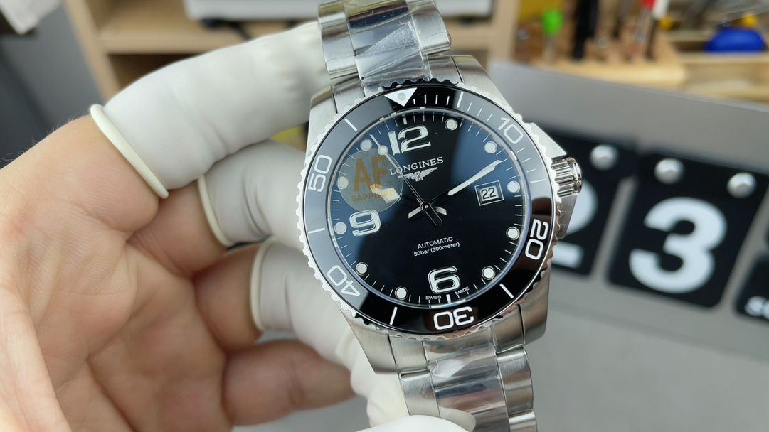 AF浪琴康卡斯系列L3.782.4.56.6腕表 /  