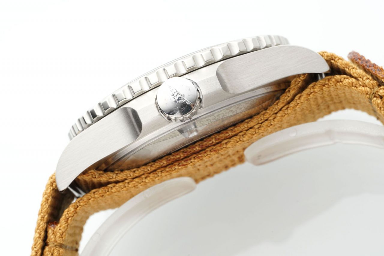 AF浪琴康卡斯系列L3.790.4.66.2腕表 /  