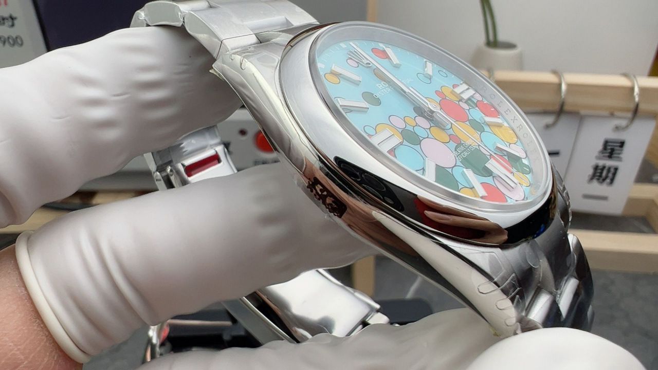 vs劳力士蚝式恒动气球泡泡m124300-0008（41毫米）腕表 /  