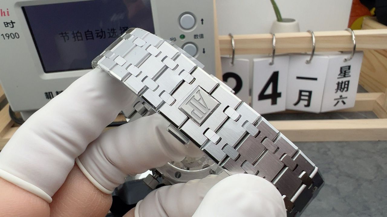 APS无卡度配重砝码爱彼皇家橡树系列26240ST.OO.1320ST.05腕表 /  