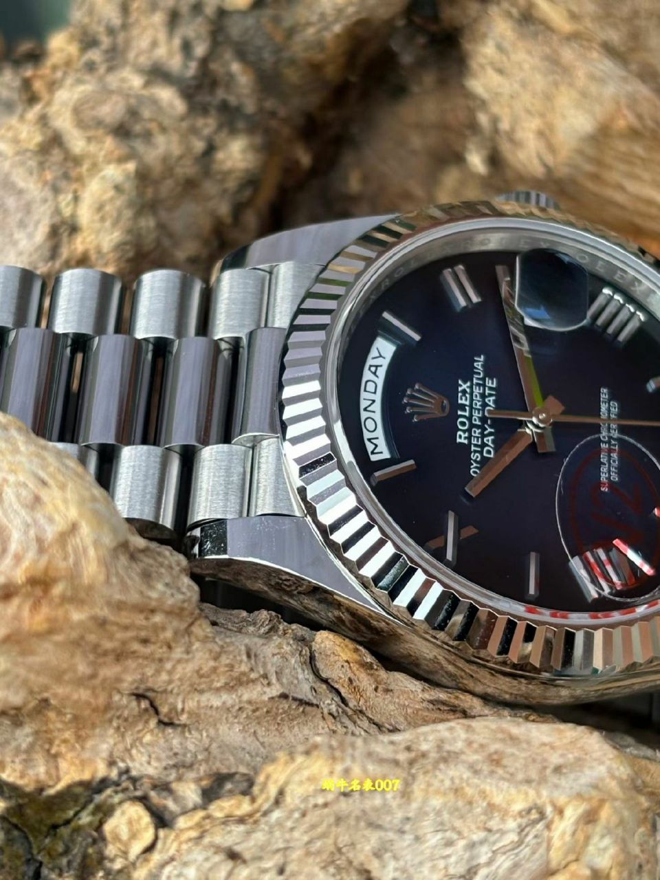 VS劳力士V2配重劳力士星期日历型高仿劳力士手表m228239-0076腕表 /  