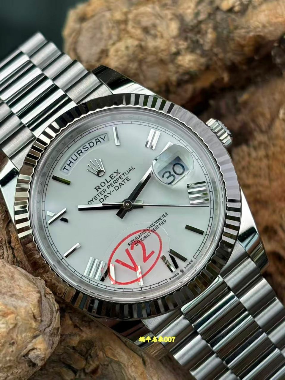 VS劳力士DD V2配重劳力士星期日历型广州手表1:1顶级复刻m228236-0008腕表 /  