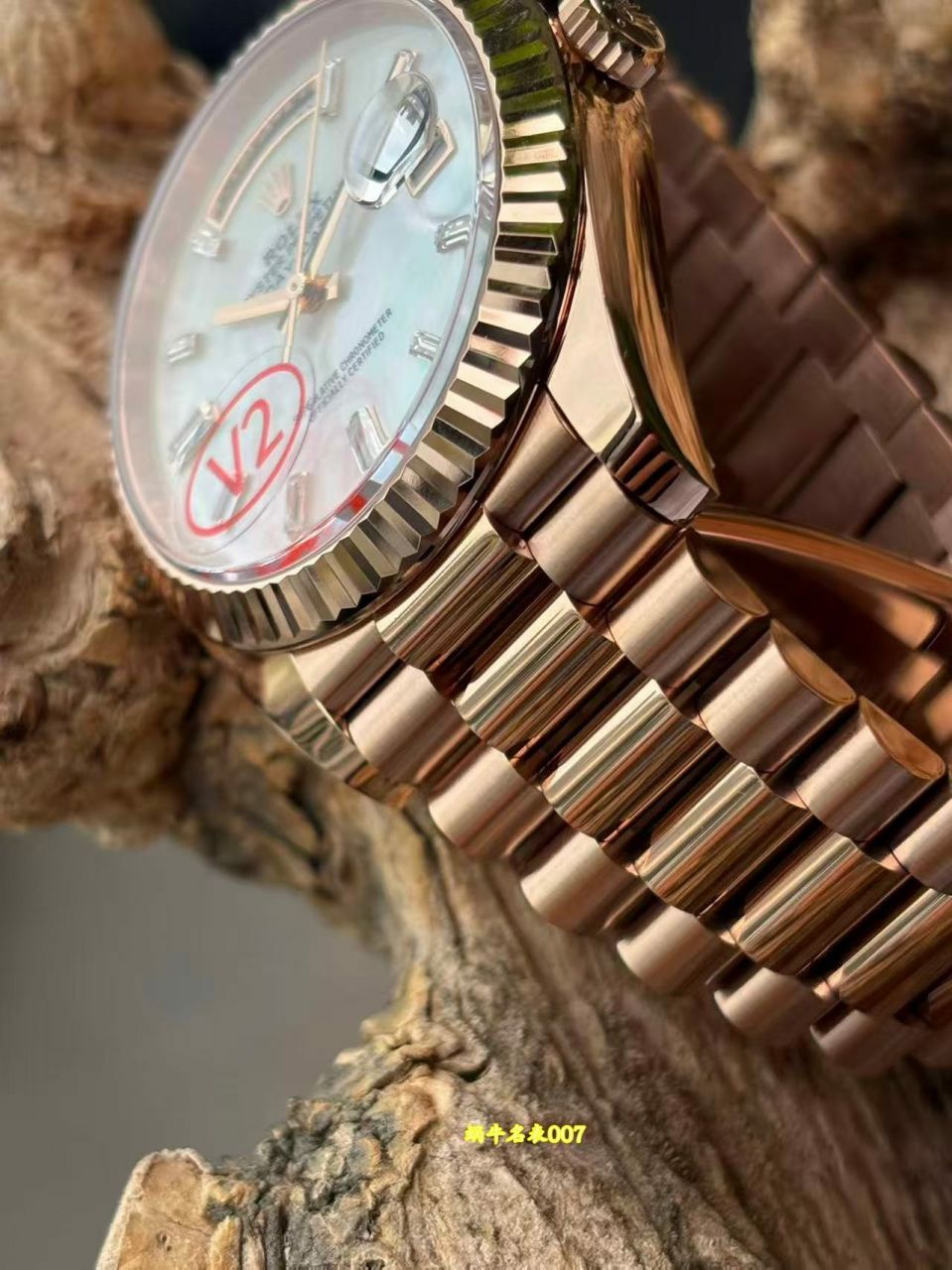 VS劳力士V2配重DD劳力士星期日历型一比一复刻手表m228235-0056腕表 /  