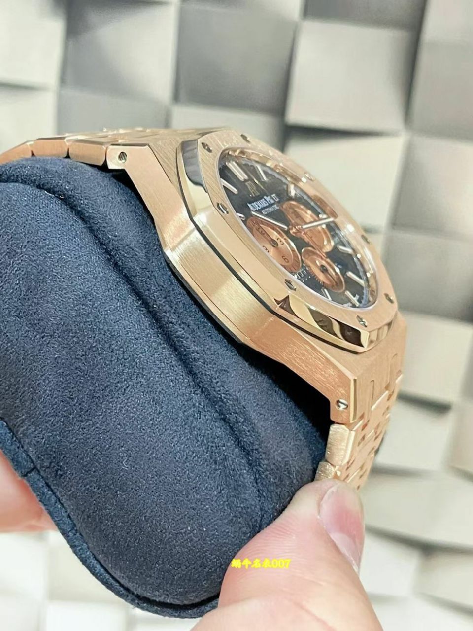 高端定制包金加工爱彼皇家橡树系列26331OR.OO.1220OR.01腕表 /  