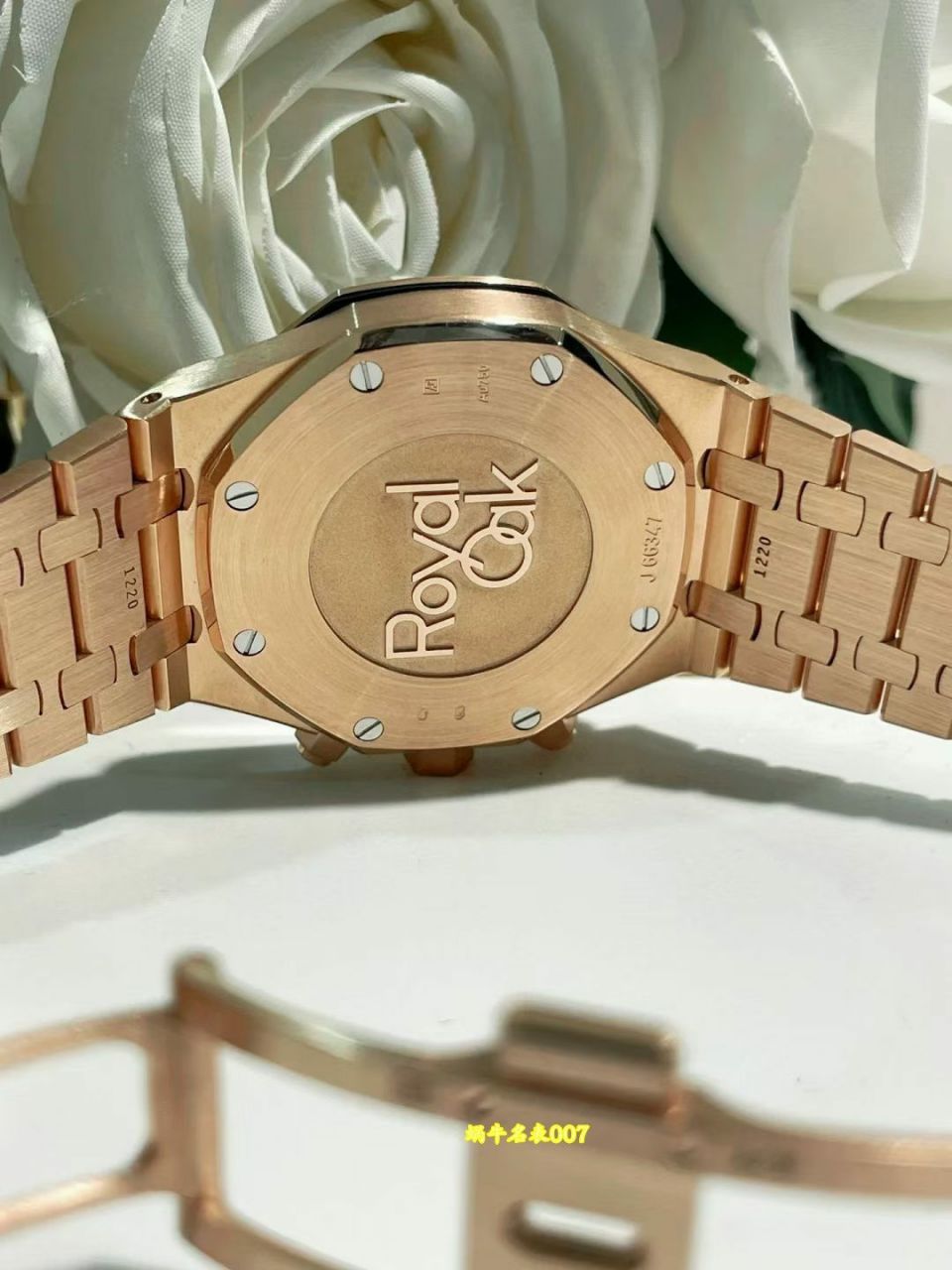 高端定制包金加工爱彼皇家橡树系列26331OR.OO.1220OR.01腕表 /  