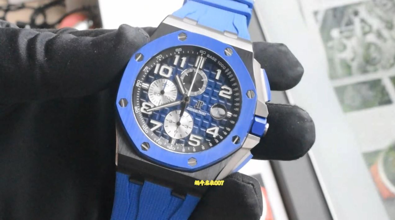 视频 爱彼皇家橡树离岸型Replica watches 26405CE.OO.A030CA.01腕表