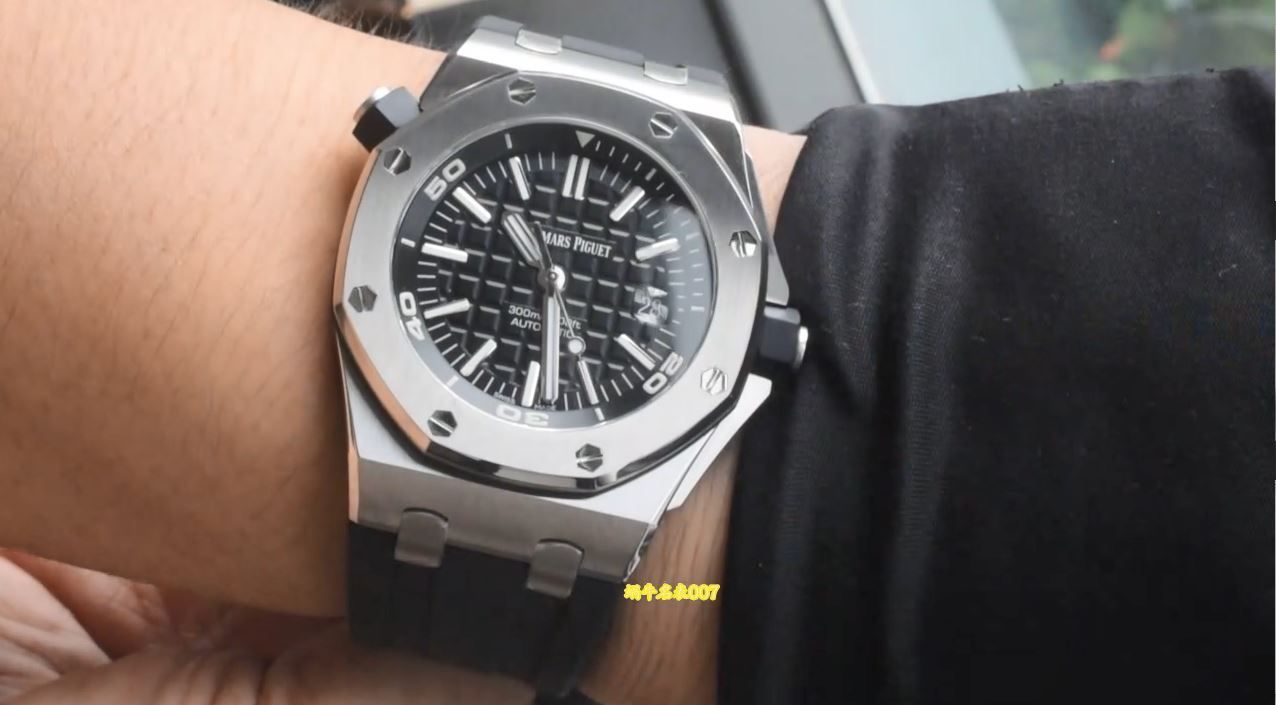 视频 ZF 爱彼Audemars Piguet Royal Oak Offshore replica watch 15710ST.OO.A002CA.01腕表