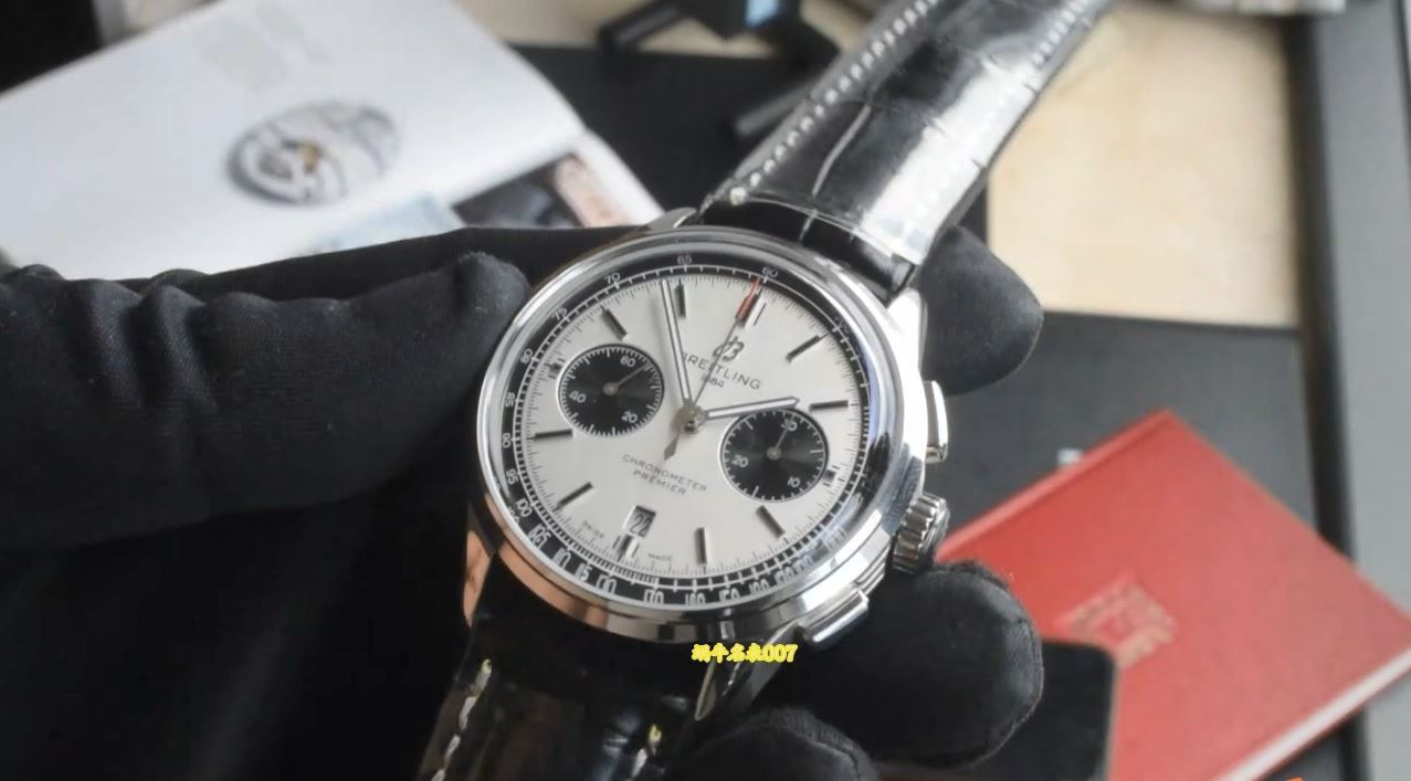 视频 Breitling replica watch 百年灵璞高仿手錶雅系列AB0118221G1P2腕表