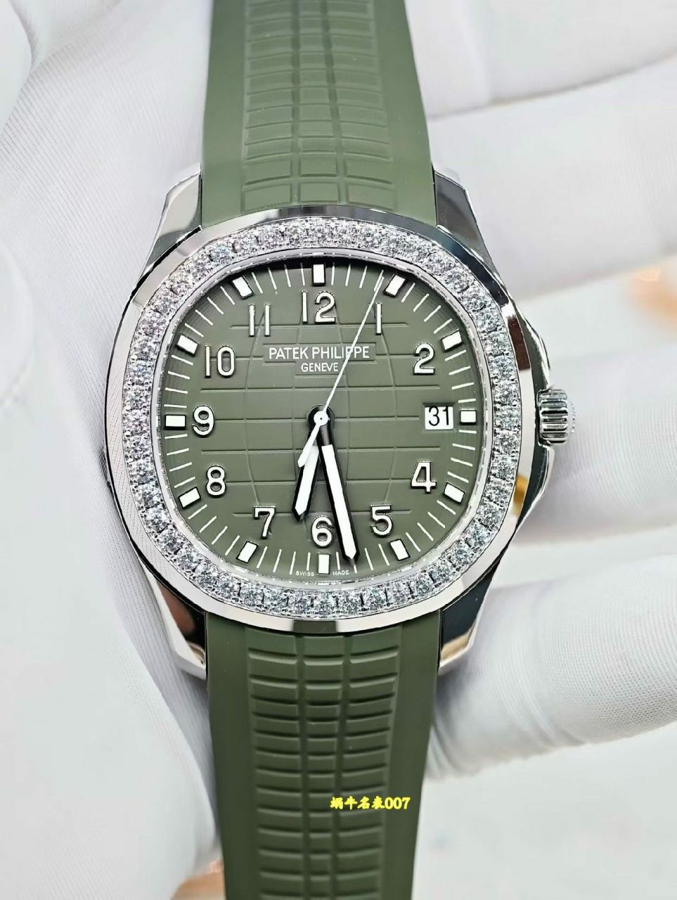 高级定制包金真钻 Patek Philippe replica watch百达翡丽AQUANAUT 5267/200A-011復刻手錶腕表