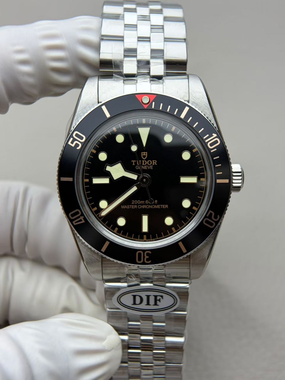 DiF  碧湾黑金39尺寸 帝舵1958 M7939A1A0 手表