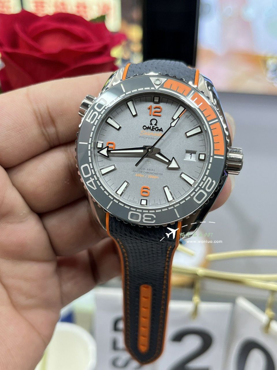VS Omega Seamaster  replica imitation 600 meters  四分之一 215.92.44.21.99.001 watches  / VS800