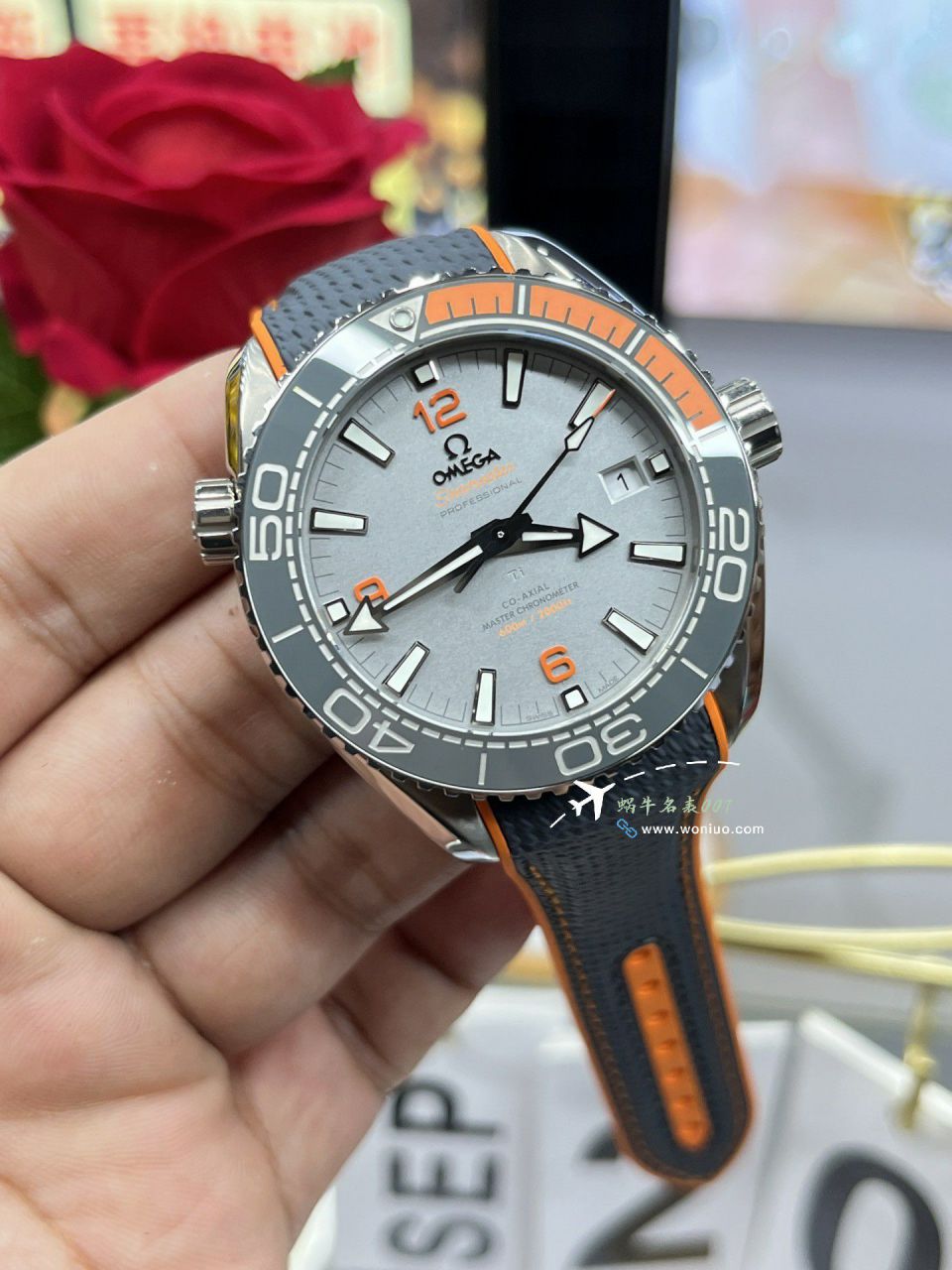 VS Omega Seamaster  replica imitation 600 meters  四分之一 215.92.44.21.99.001 watches  / VS800