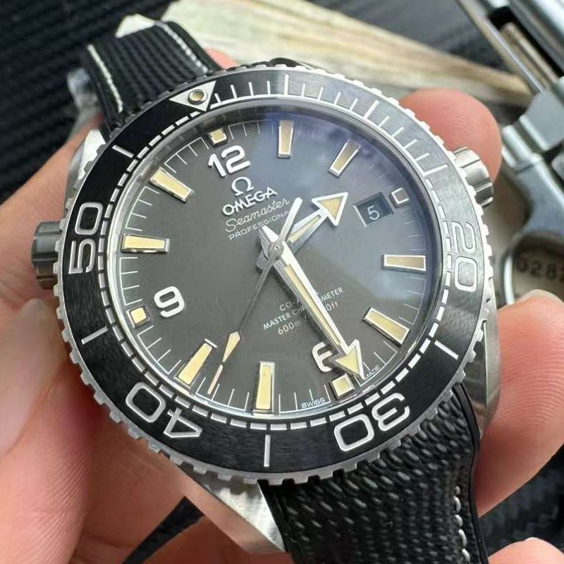  Video review VS  replica imitation  Omega Seamaster 600 meters  series 215.32.44.21.01.002 watches 