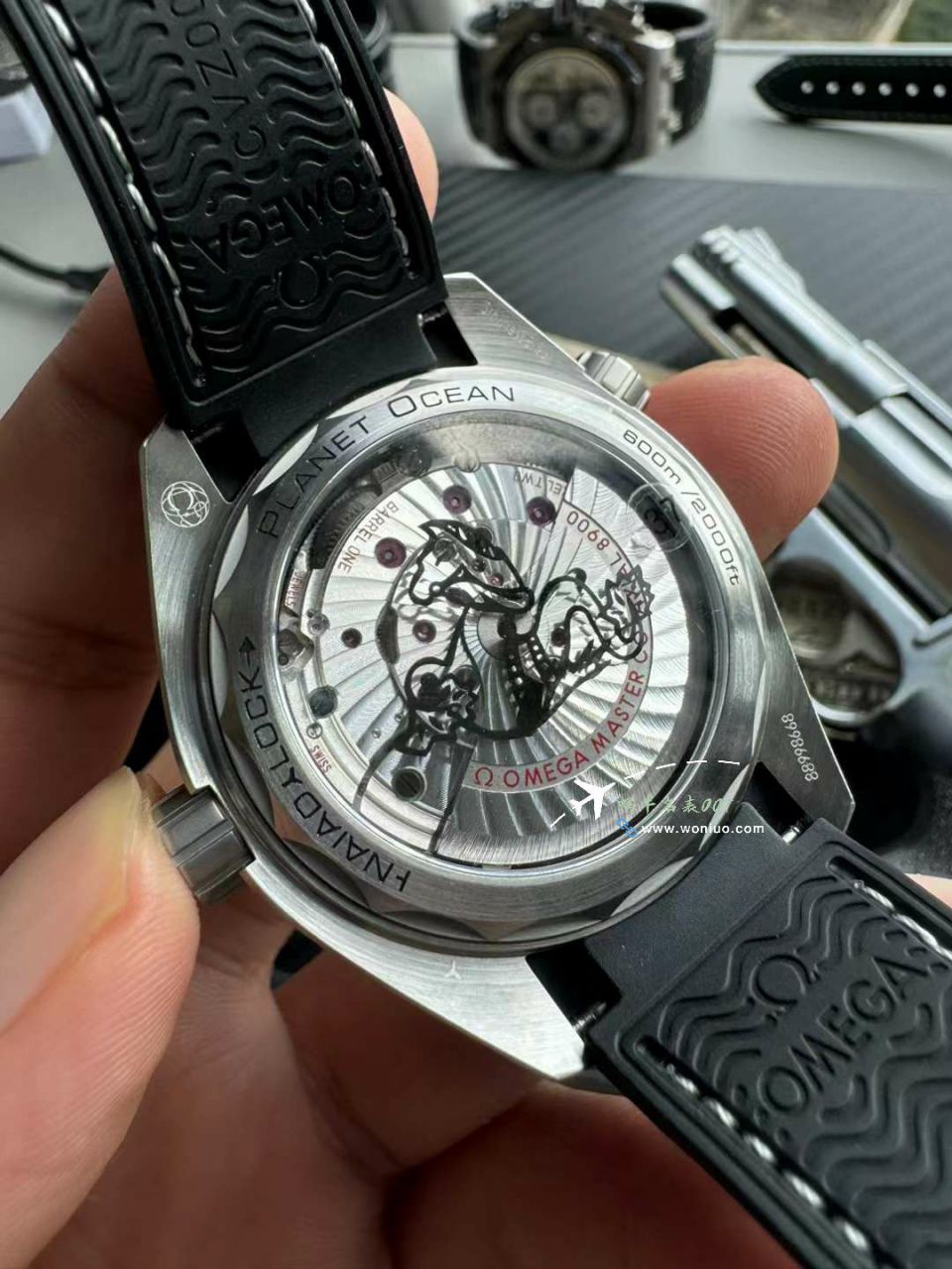  Video review VS  replica imitation  Omega Seamaster 600 meters  series 215.32.44.21.01.002 watches  / VS802