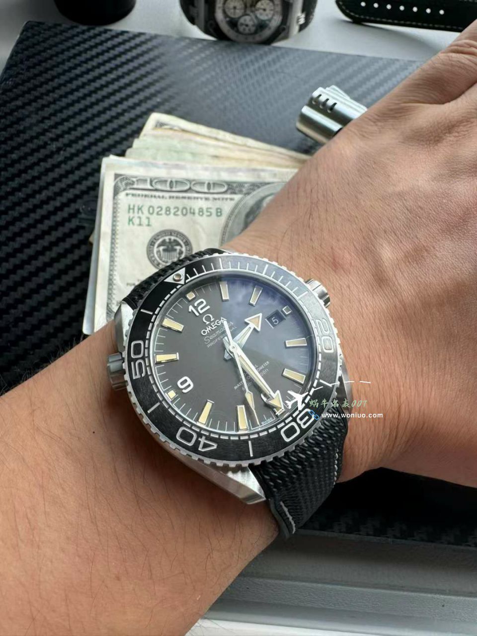  Video review VS  replica imitation  Omega Seamaster 600 meters  series 215.32.44.21.01.002 watches  / VS802