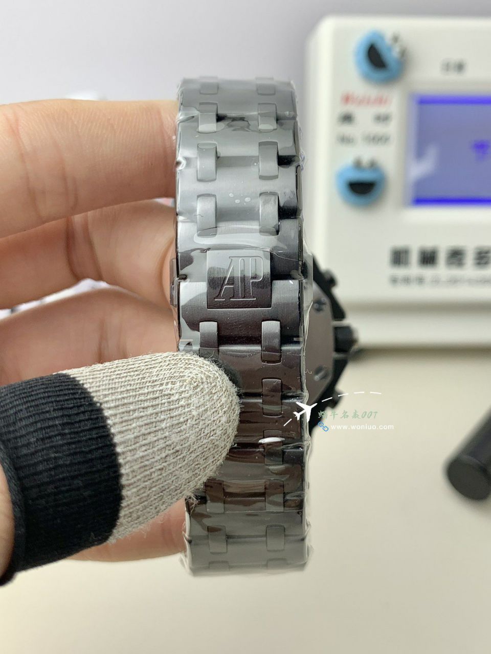 APFAudemars Piguet Royal Oak  Offshore   imitation  replica  watch26238CE.OO.1300CE.01 watches  / AP285