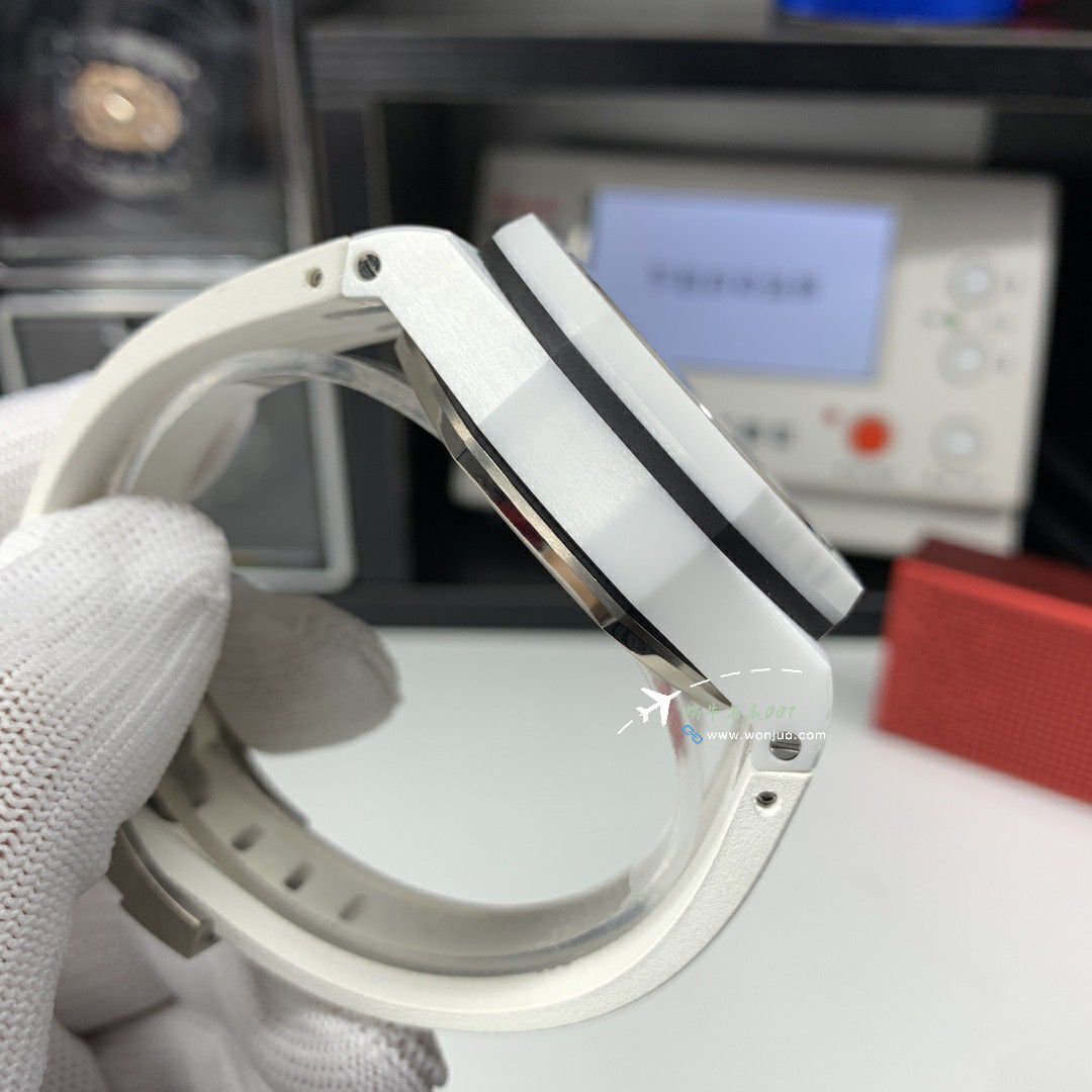 APFTOP replica imitation Audemars Piguet Royal Oak  Offshore  watch26402CB.OO.A010CA.01 watches  / AP286