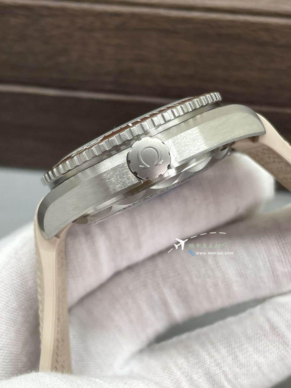 VS Omega Seamaster 600 meters  New models TOP replica imitation  watch215.32.44.21.09.001 watches  / VS803