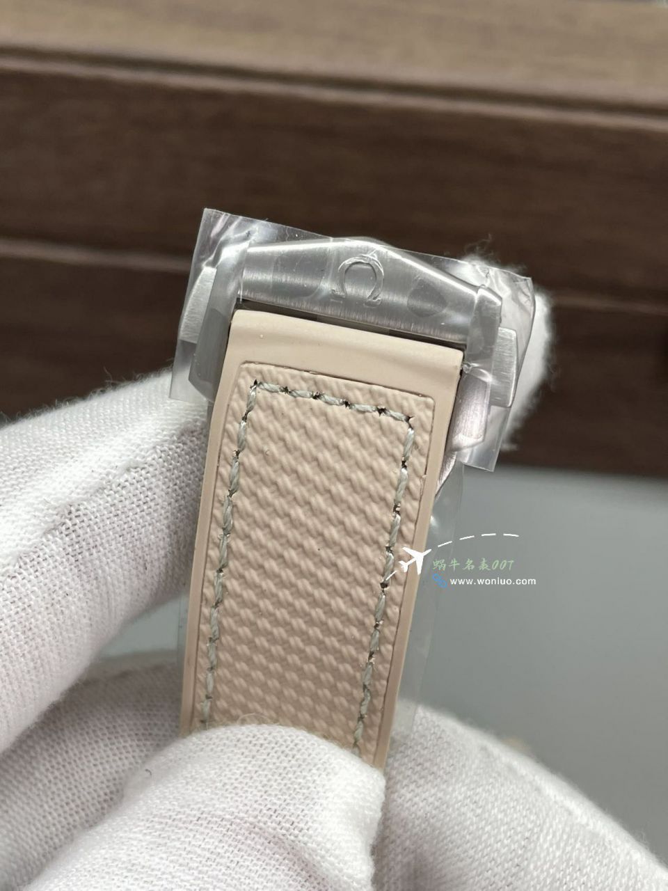 VS Omega Seamaster 600 meters  New models TOP replica imitation  watch215.32.44.21.09.001 watches  / VS803