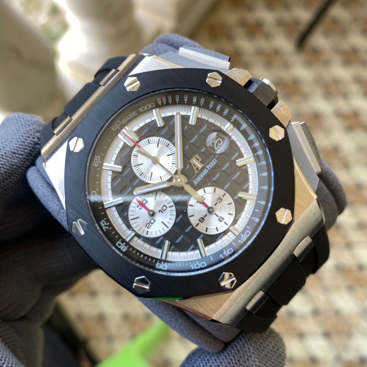 APFTOP imitation  replica  watch Audemars Piguet Royal Oak  Offshore  series 26400IO.OO.A004CA.01 watches  / AP292